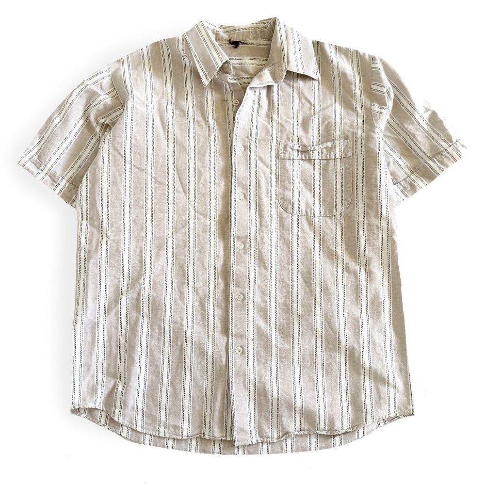 🧡 Secondhand Striped Short Sleeve Button Up Shirt